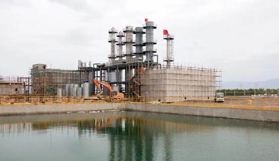 天雨煤化項(xiàng)目環(huán)境工程處理裝置區(qū)域(楊紫豪  攝)